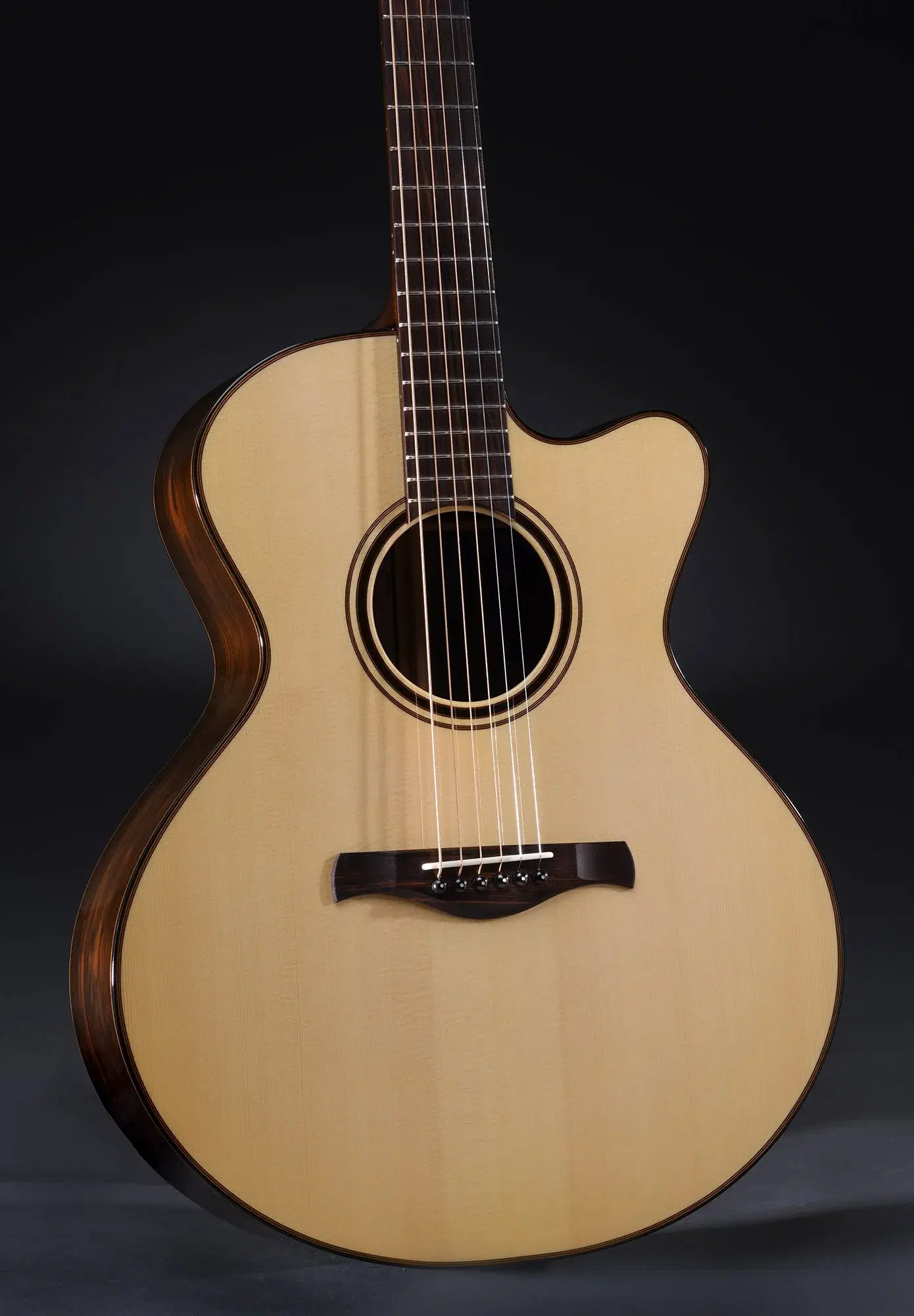 Traugott BK - Draconic Aria